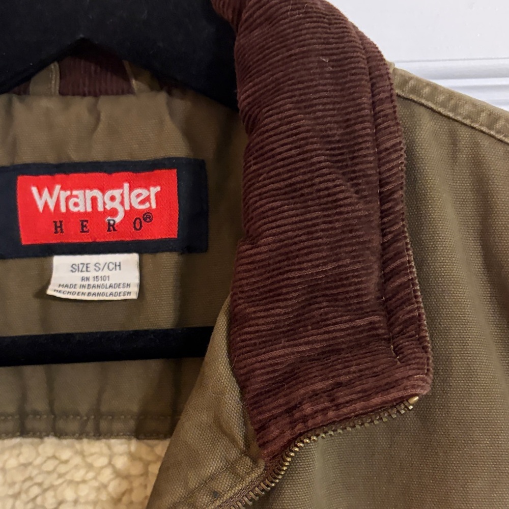 Wrangler Hero Olive Green Vest with Brown Corduroy Trim and Sherpa Lining - Picture 5 of 5